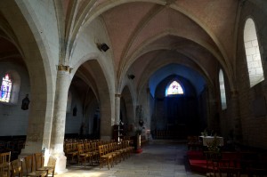 Le Vigeant, église Saint-Georges, intérieur, nef