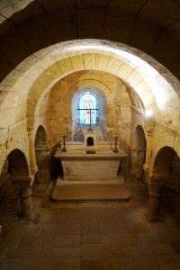 Morthemer (Valdivienne), église Notre-Dame, crypte.