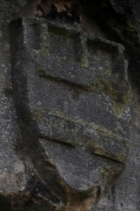 Poitiers, remparts nord, tour du cordier, armoirie de Jean Macé , 1407-1408.