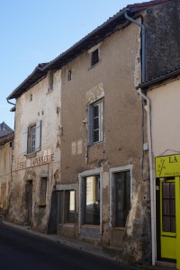 Maison XVe siècle. L'Isle-Jourdain, 4 avenue Marcel Giraud.