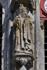 Clovis ou Charlemagne. Saint-Maixent-l'Ecole, abbaye de Saint-Maixent, tour porche.