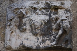 Armoirie Orléans-Longueville. Parthenay, Porte Saint-Jacques, coté nord.