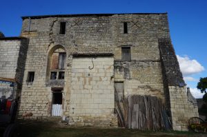 Prieuré fontevriste de Guesnes, chapelle funéraire.